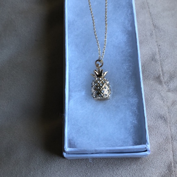 - Pineapple Necklace - Picture 4 of 7